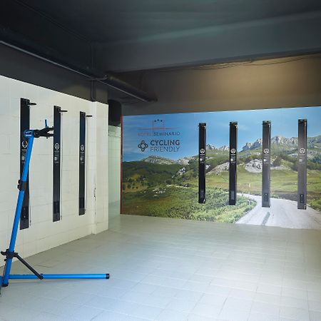 Hotel Seminario Aeropuerto Bilbao Деріо Екстер'єр фото