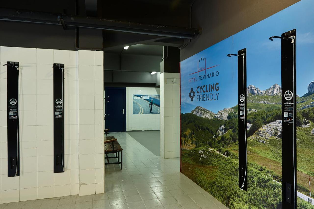 Hotel Seminario Aeropuerto Bilbao Деріо Екстер'єр фото