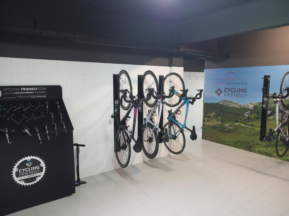 Hotel Seminario Aeropuerto Bilbao Деріо Екстер'єр фото