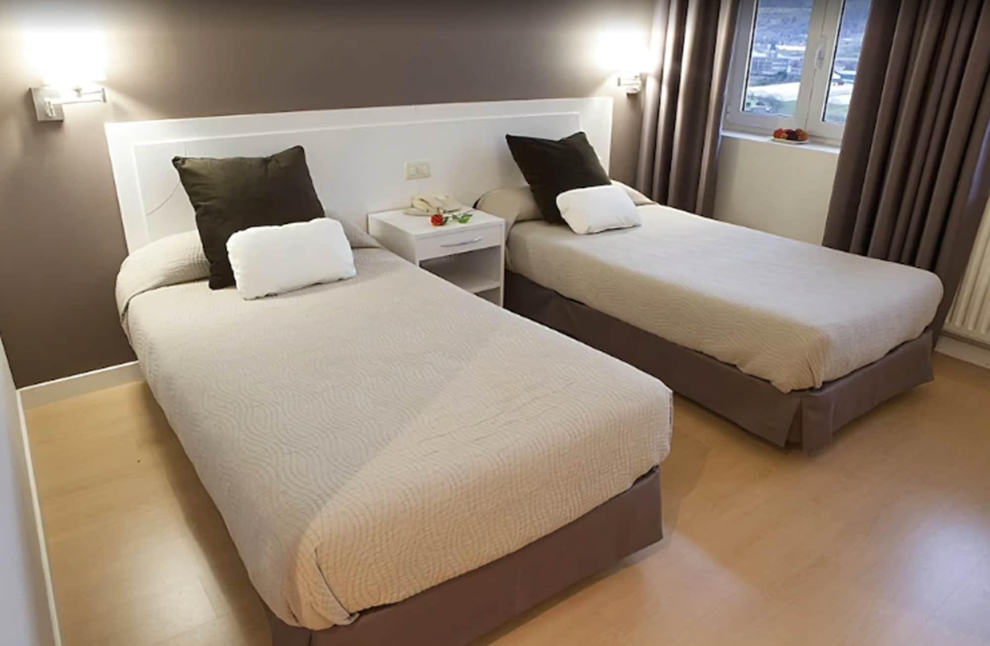 Hotel Seminario Aeropuerto Bilbao Деріо Екстер'єр фото