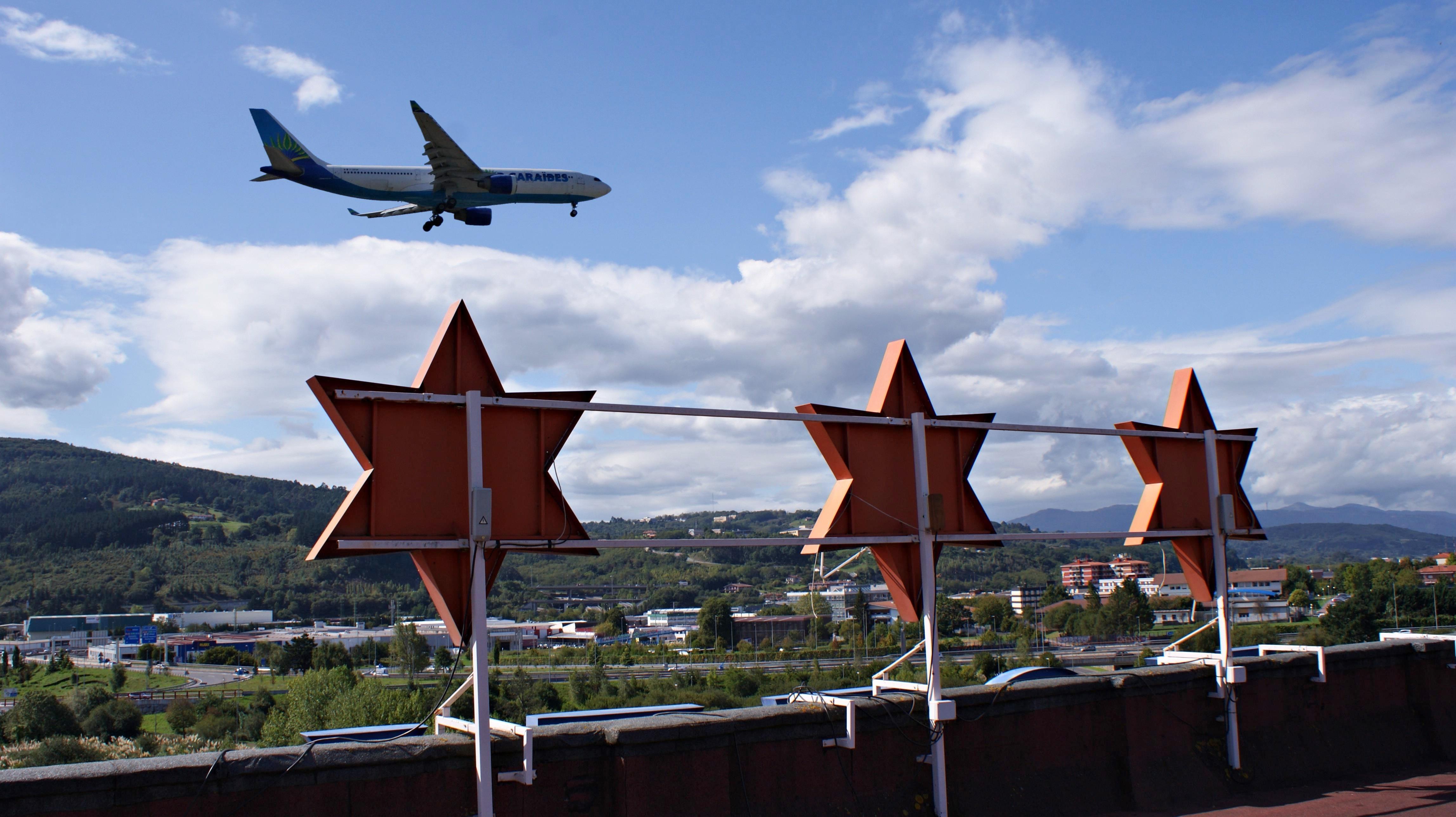 Hotel Seminario Aeropuerto Bilbao Деріо Екстер'єр фото