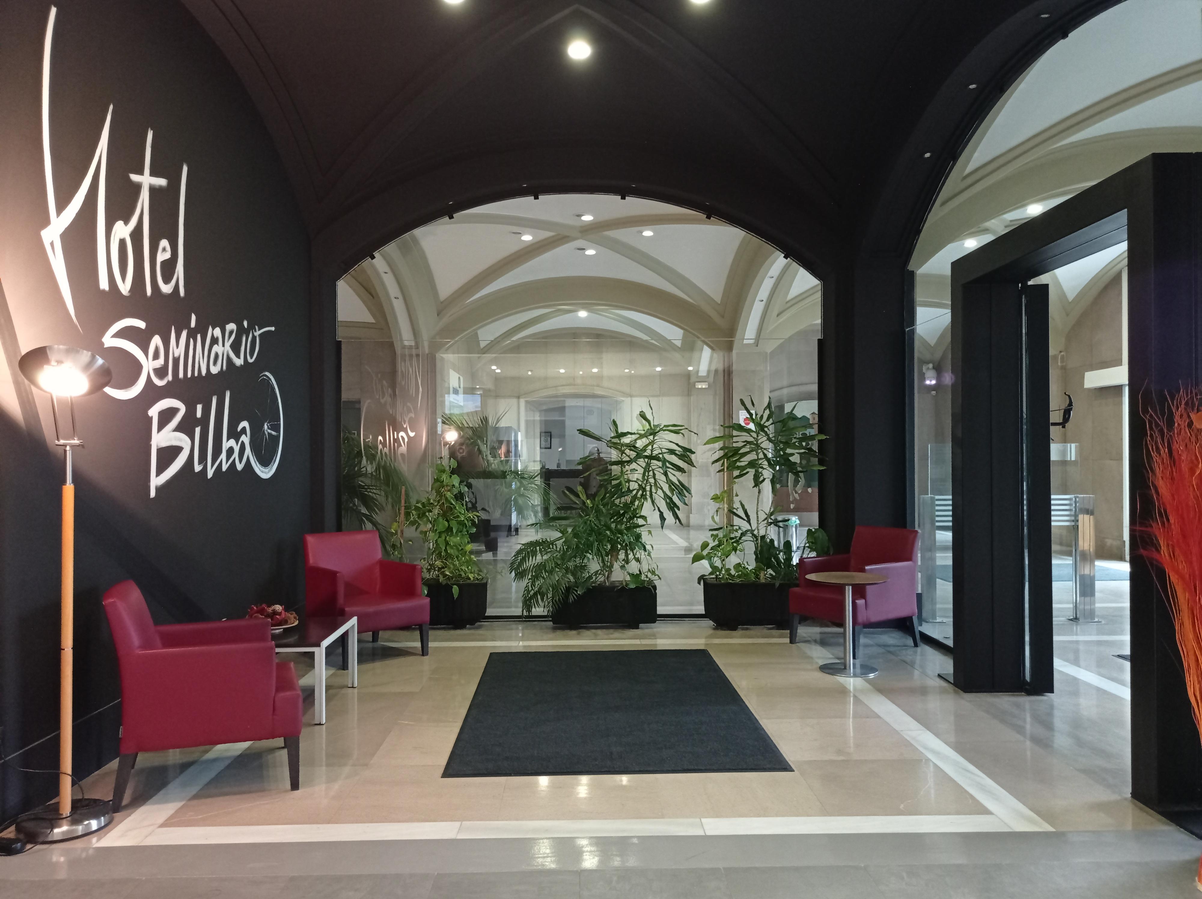 Hotel Seminario Aeropuerto Bilbao Деріо Екстер'єр фото