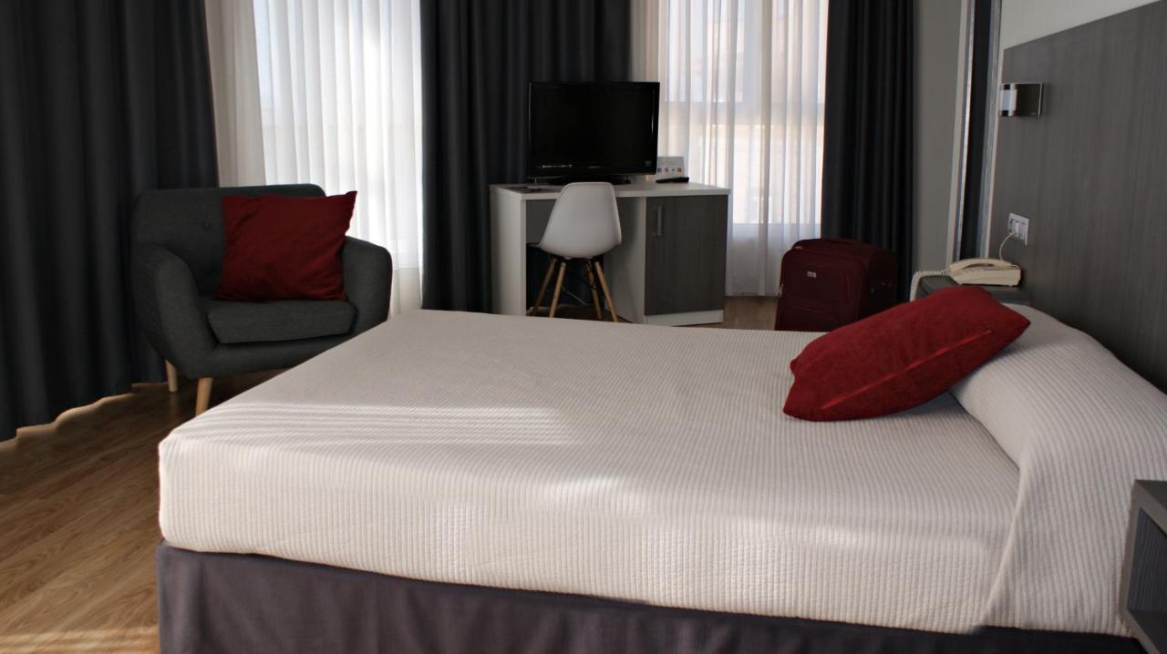 Hotel Seminario Aeropuerto Bilbao Деріо Екстер'єр фото