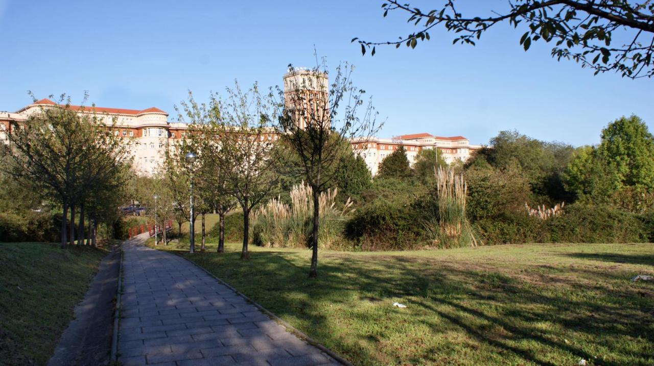 Hotel Seminario Aeropuerto Bilbao Деріо Екстер'єр фото